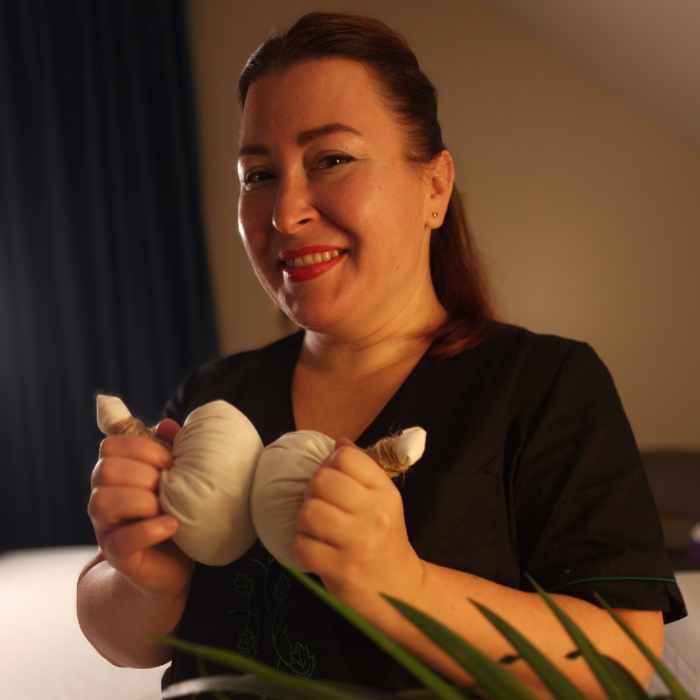 Міла масажист